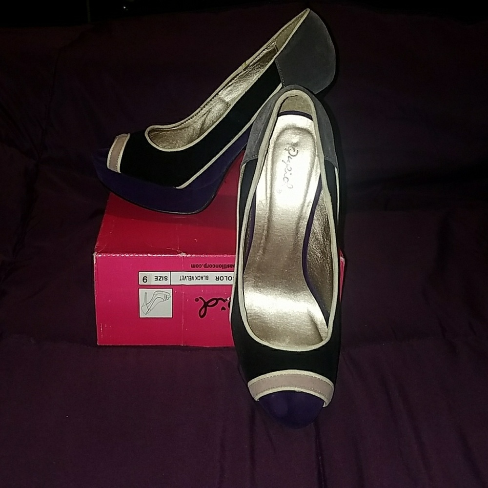 Black velvet heels